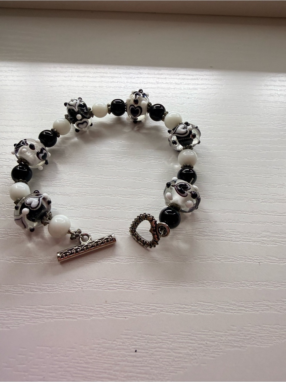 Black & White Heart Bead Bracelet - Women Jewelry
